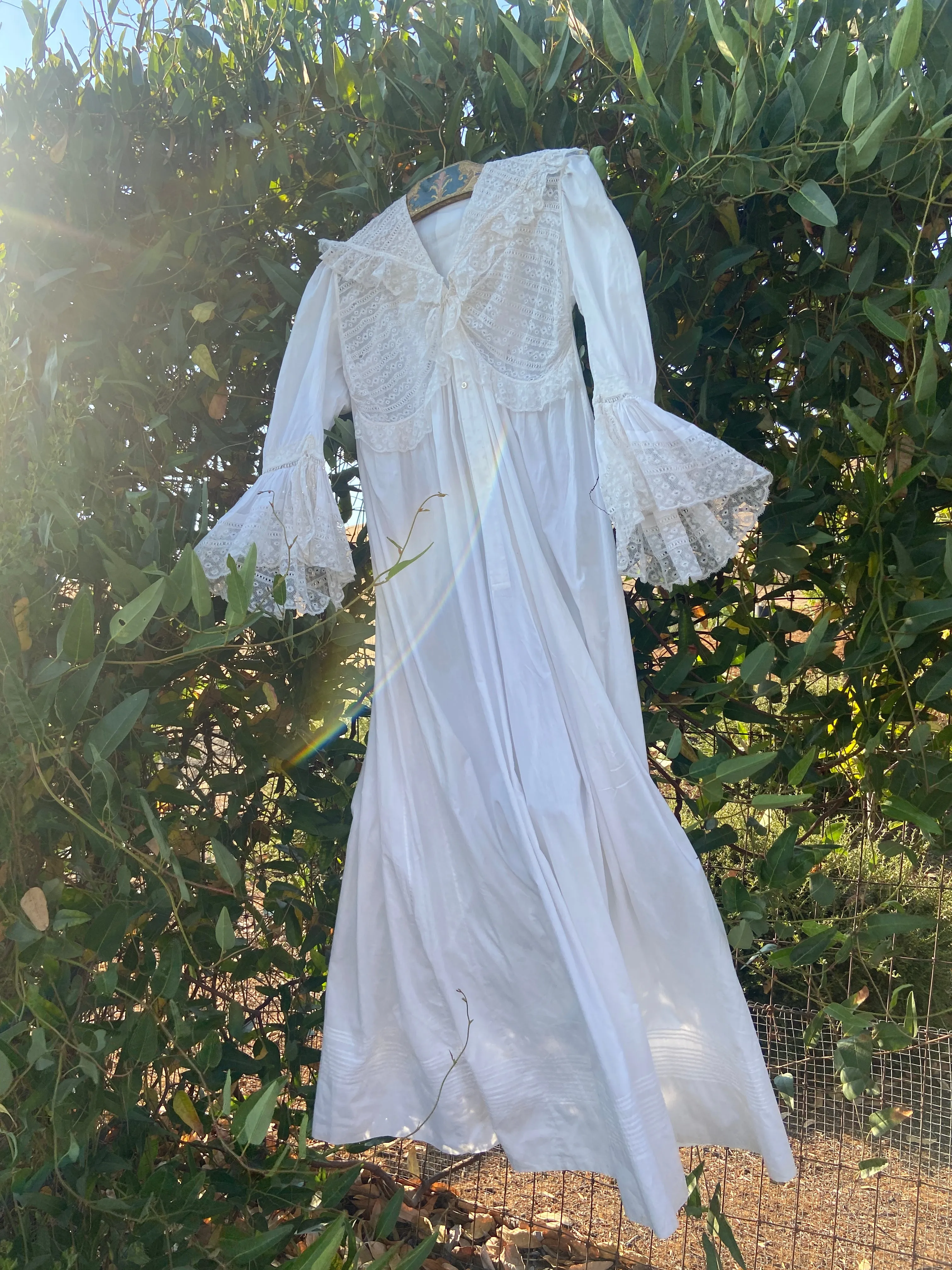 1890s Trousseau Cotton Leg O Mutton Gown