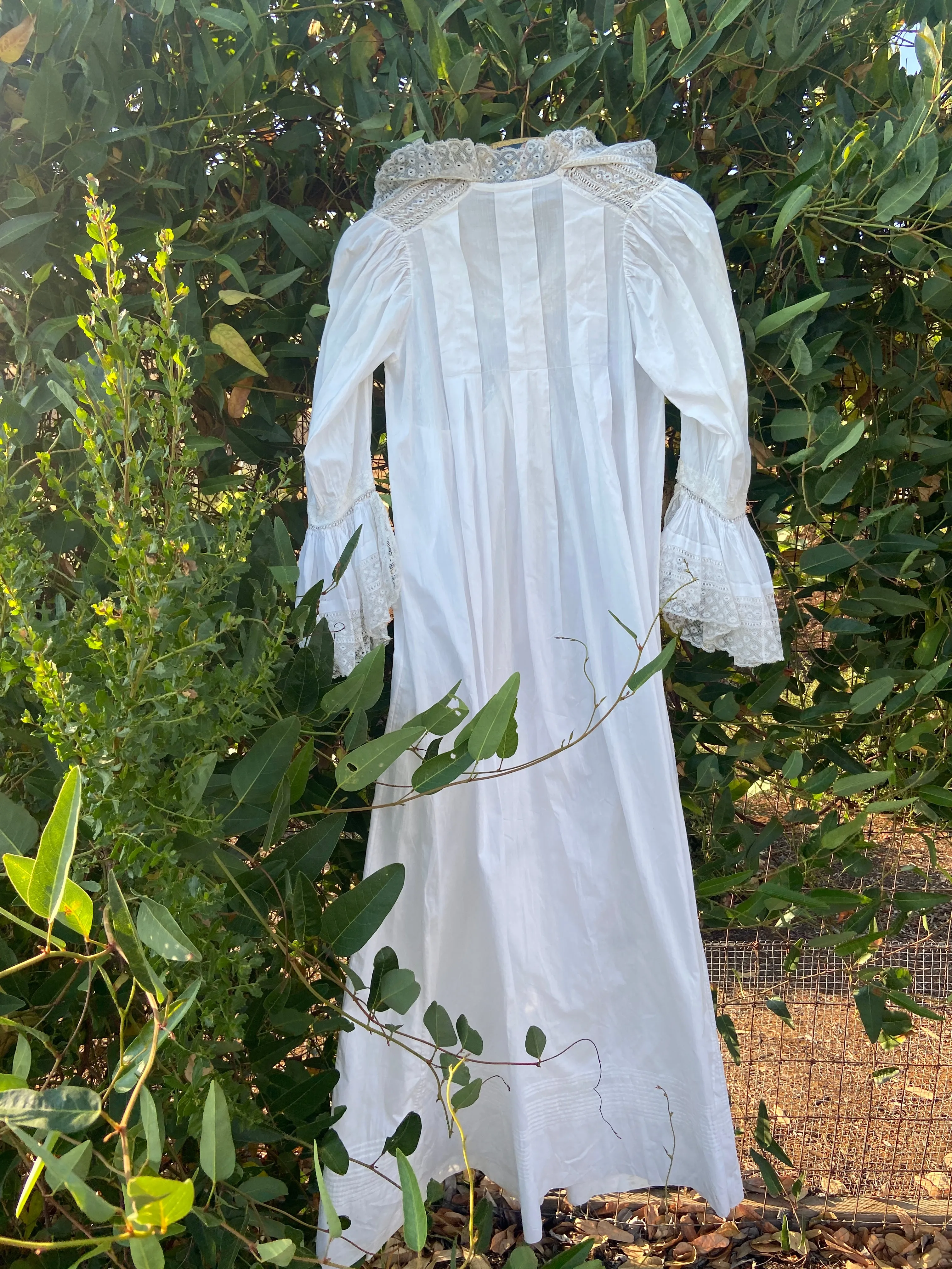 1890s Trousseau Cotton Leg O Mutton Gown