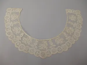 Antique lace collar handmade Point de Gaze