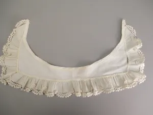 Antique lace collar Victorian