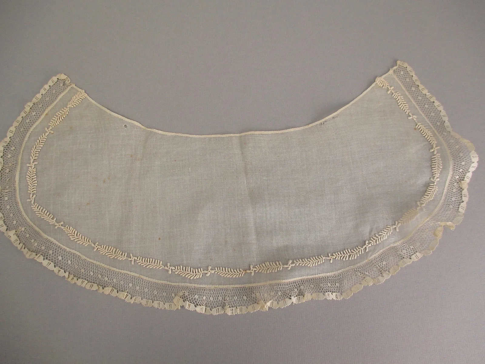 Antique Victorian Ayreshire lace collar handmade PRE CIVIL WAR