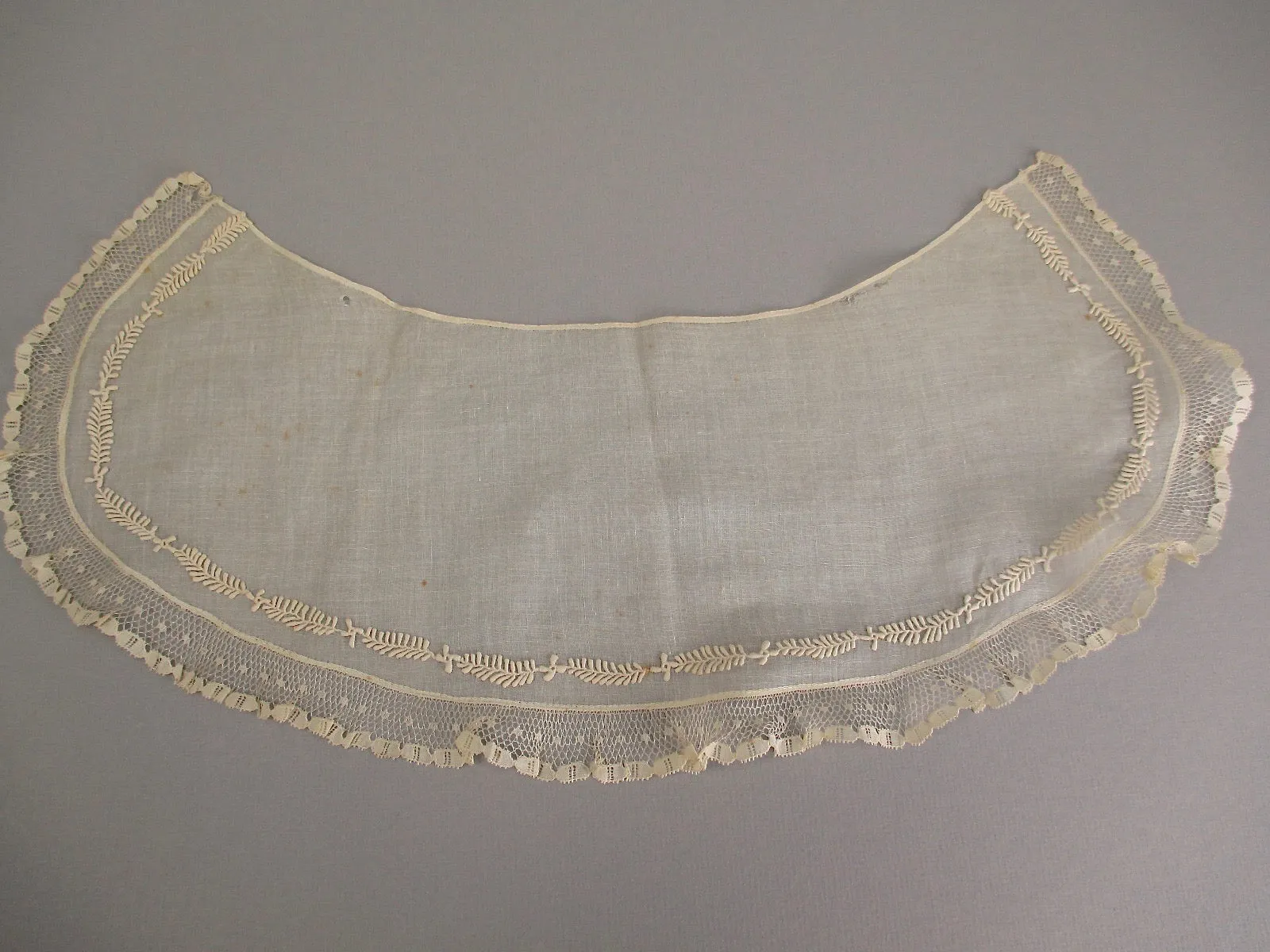 Antique Victorian Ayreshire lace collar handmade PRE CIVIL WAR