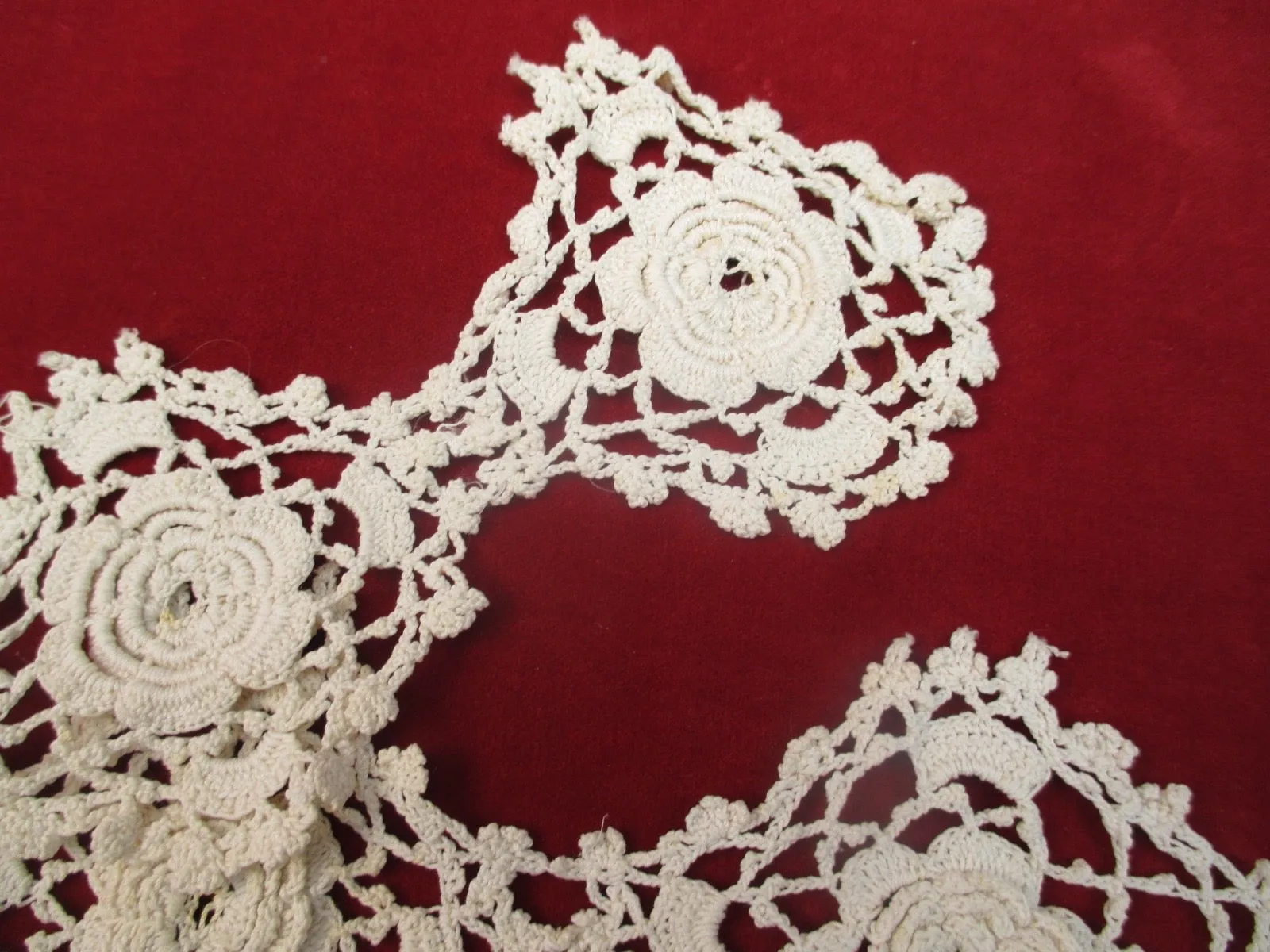 Antique Victorian Floral lace remnant