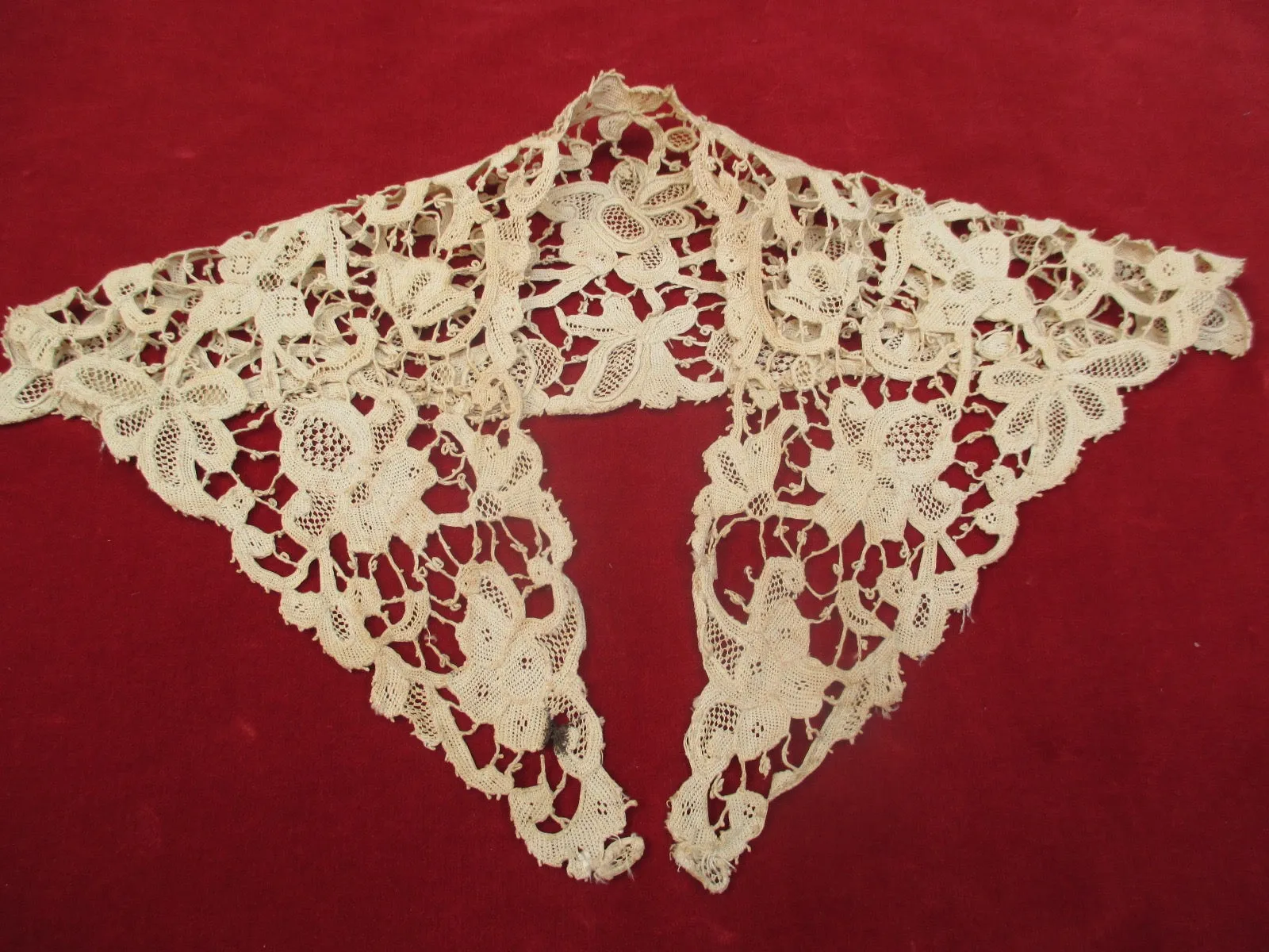Antique Victorian Lace collar