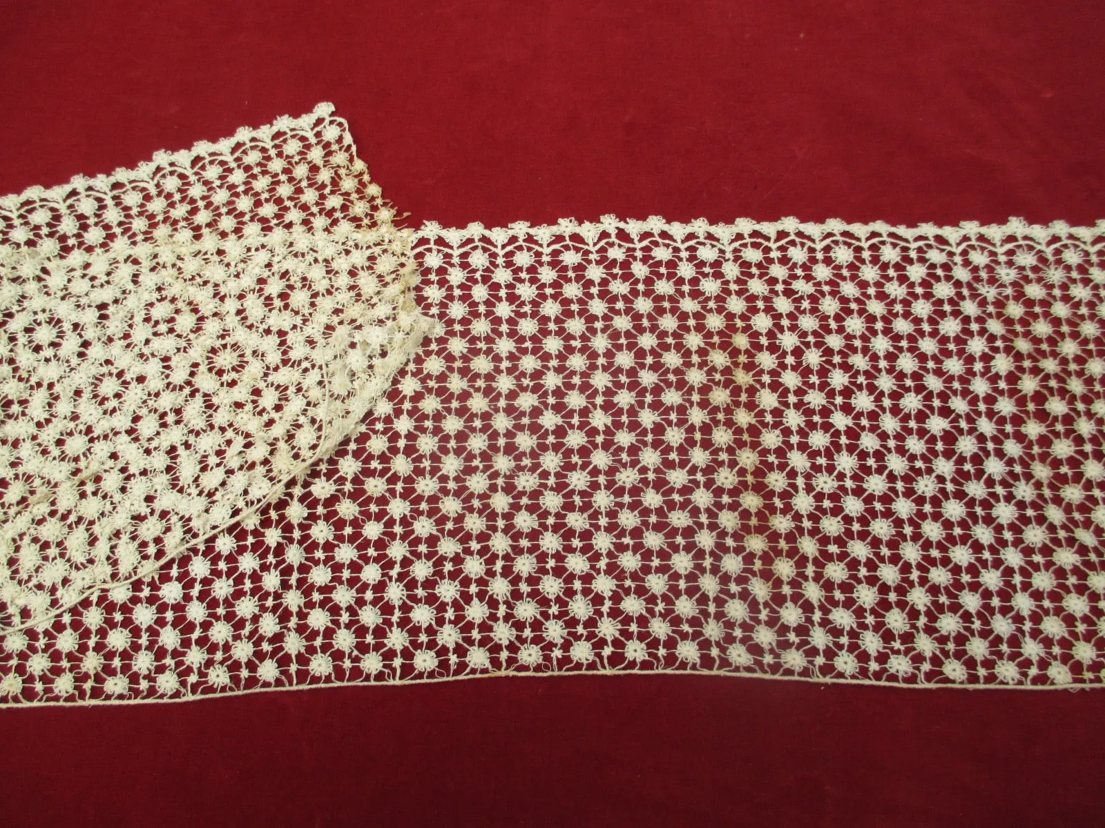 Antique Victorian Lace Remnant