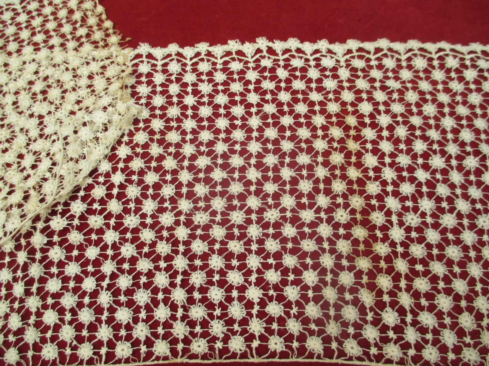 Antique Victorian Lace Remnant