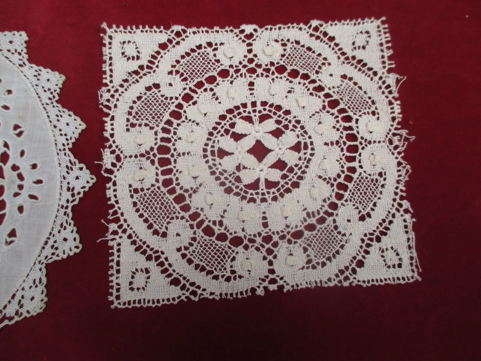 Antique Victorian set of doilies 2 piece lot