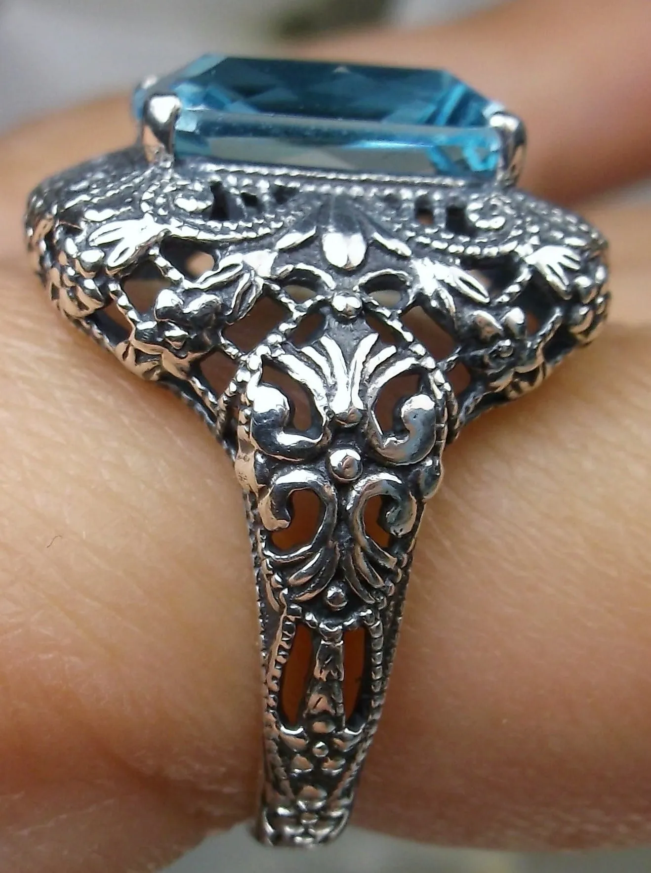 D149, Intricate Victorian Ring, Simulated Gem, Victorian Jewelry #D149