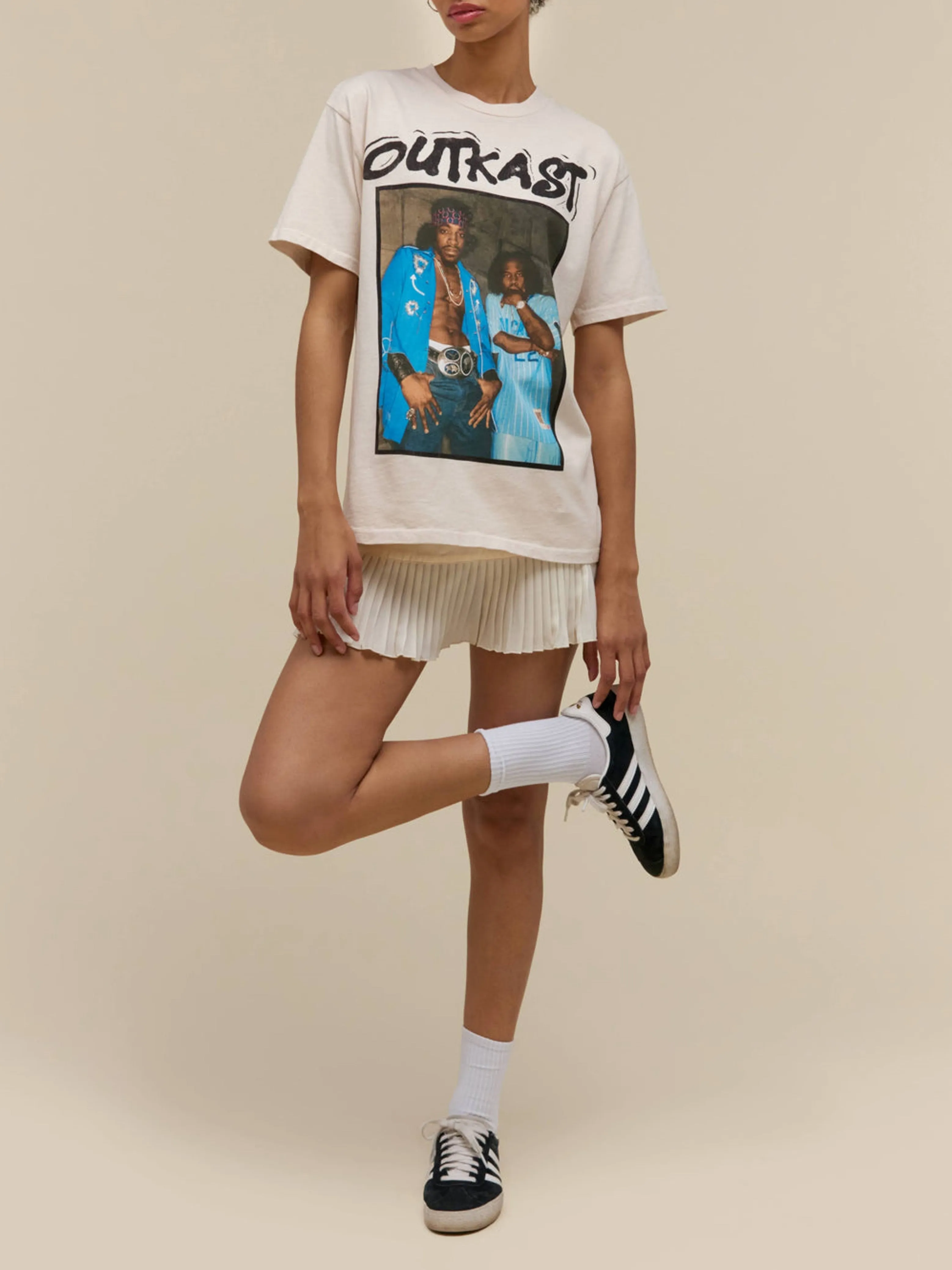 DAYDREAMER OutKast Photo Weekend Tee