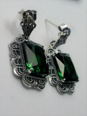 Emerald Earrings, Short Festoon Filigree #E8z