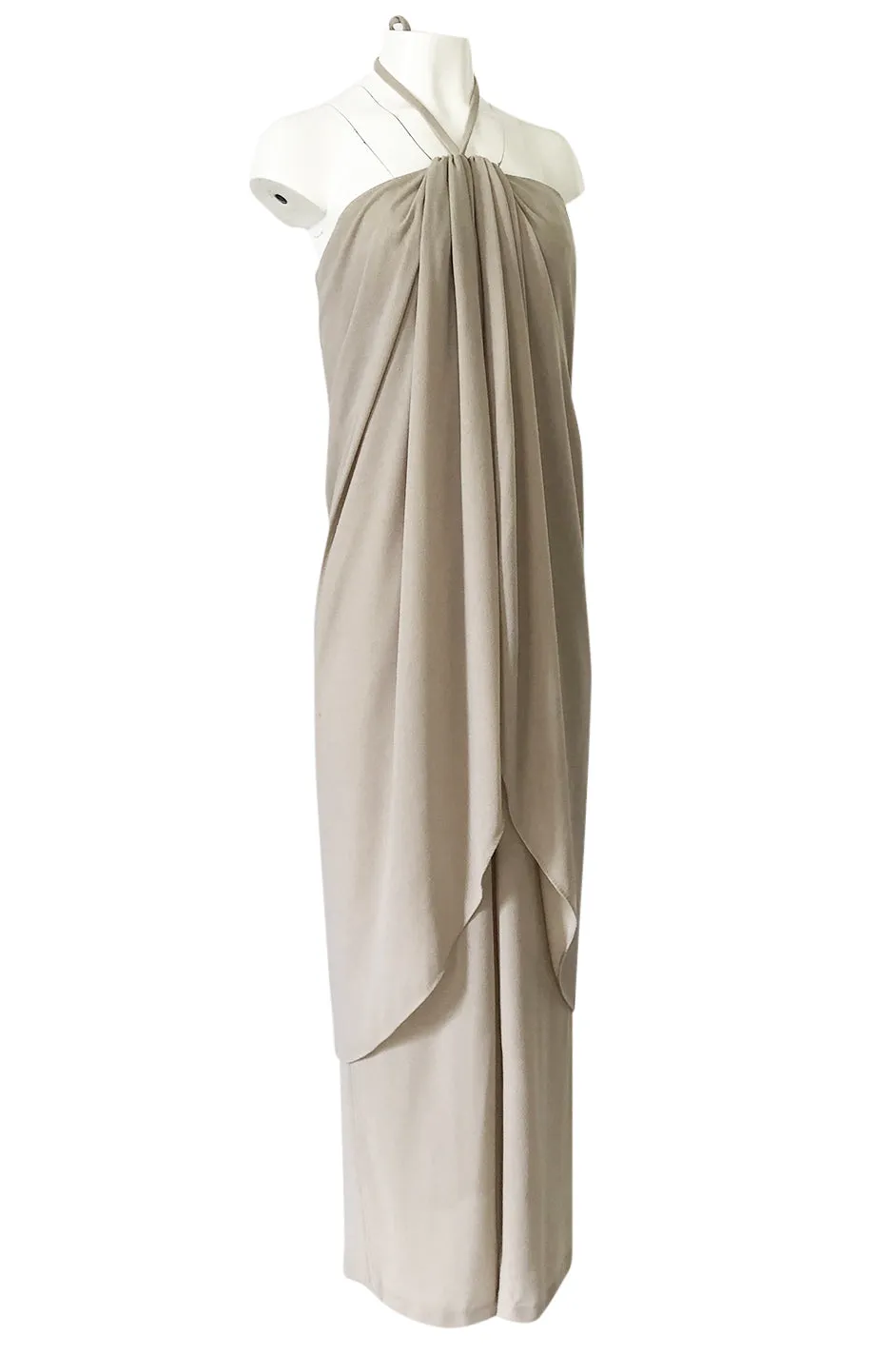 Fall 1994 Bill Blass Sand Coloured Silk Crepe Gathered Front Halter Dress