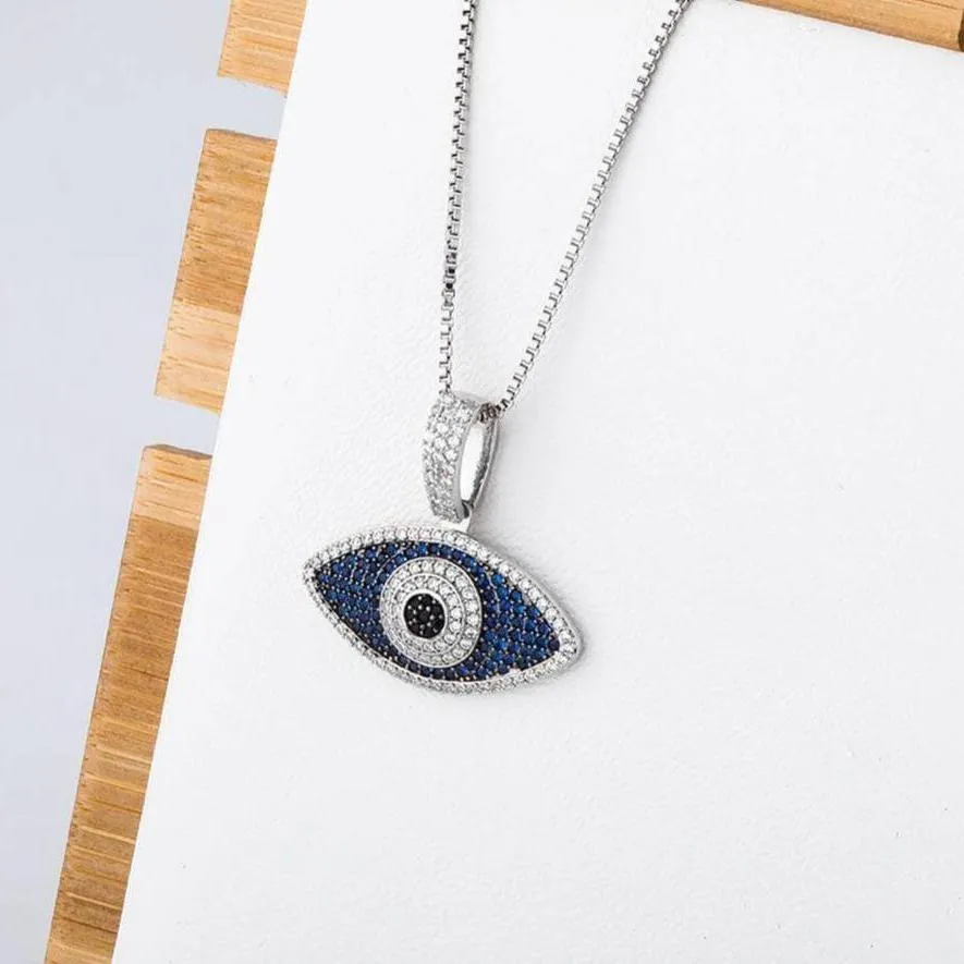 Iced Diamond Pendant Hip Hop Necklace