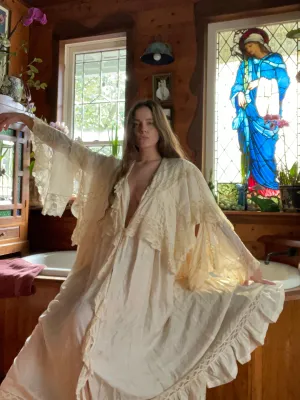 Late 1800s Silk Belle Epoque Peignoir
