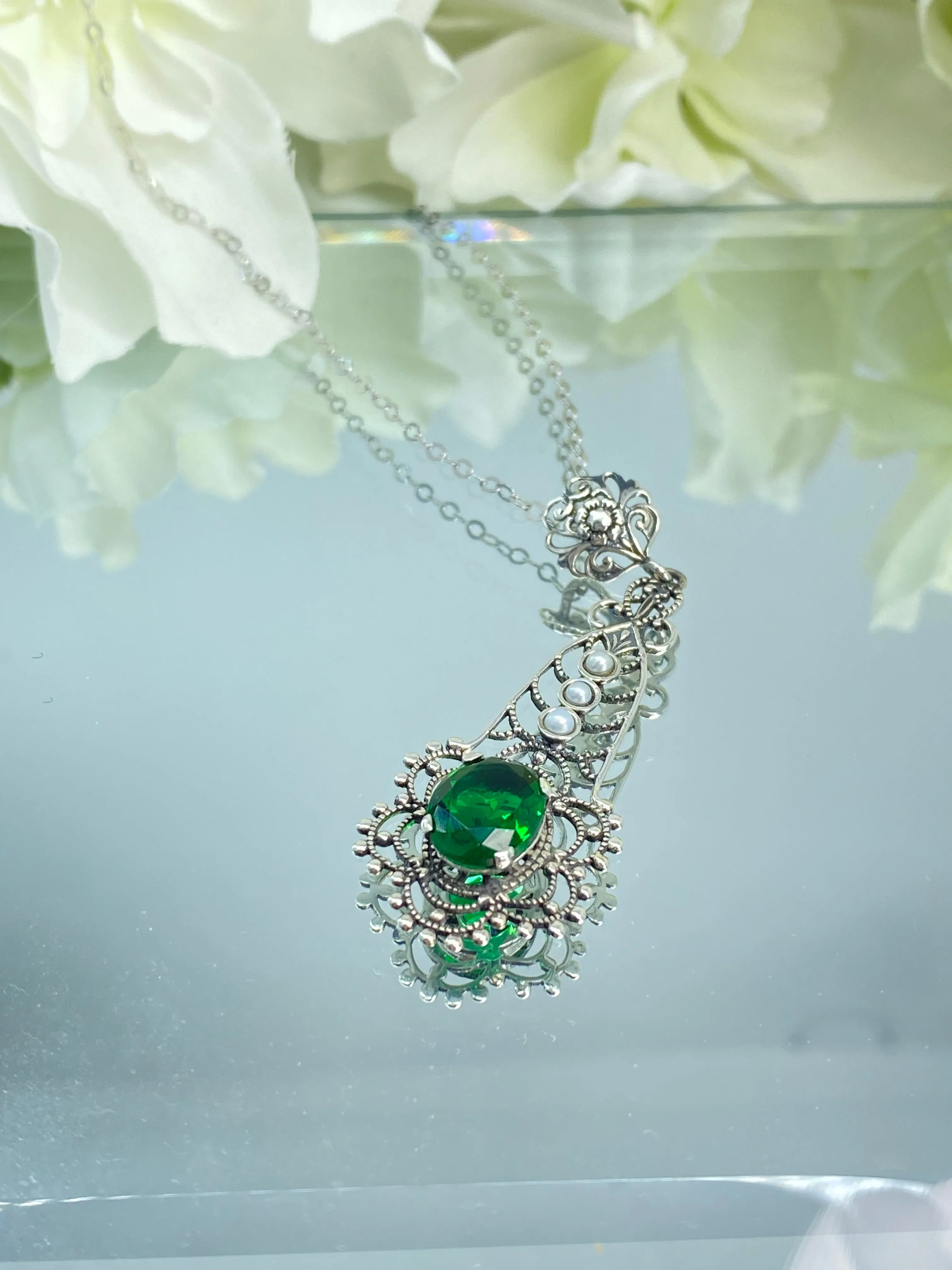 Lavaliere Pendant, Green Emerald Necklace #P17