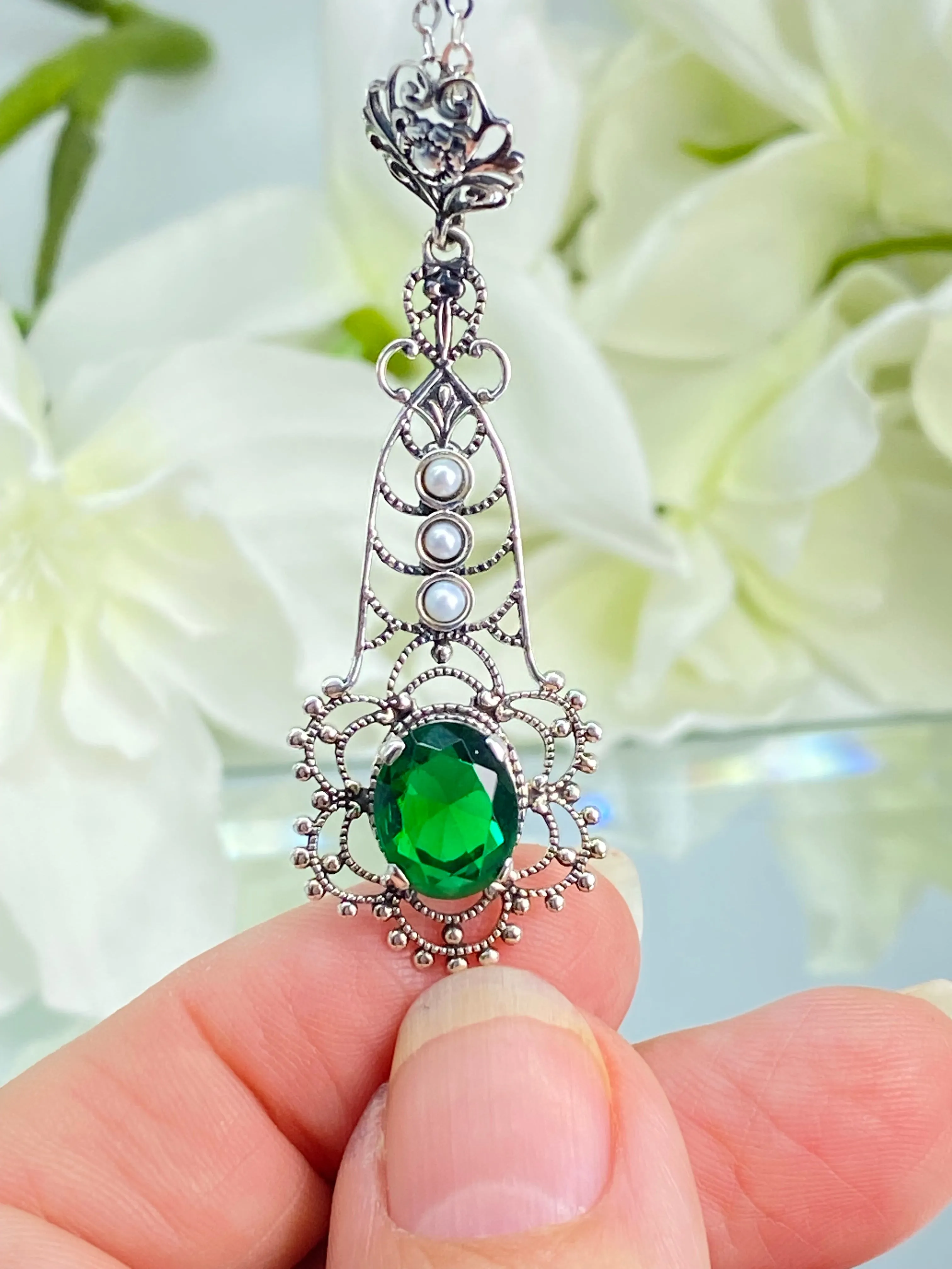 Lavaliere Pendant, Green Emerald Necklace #P17