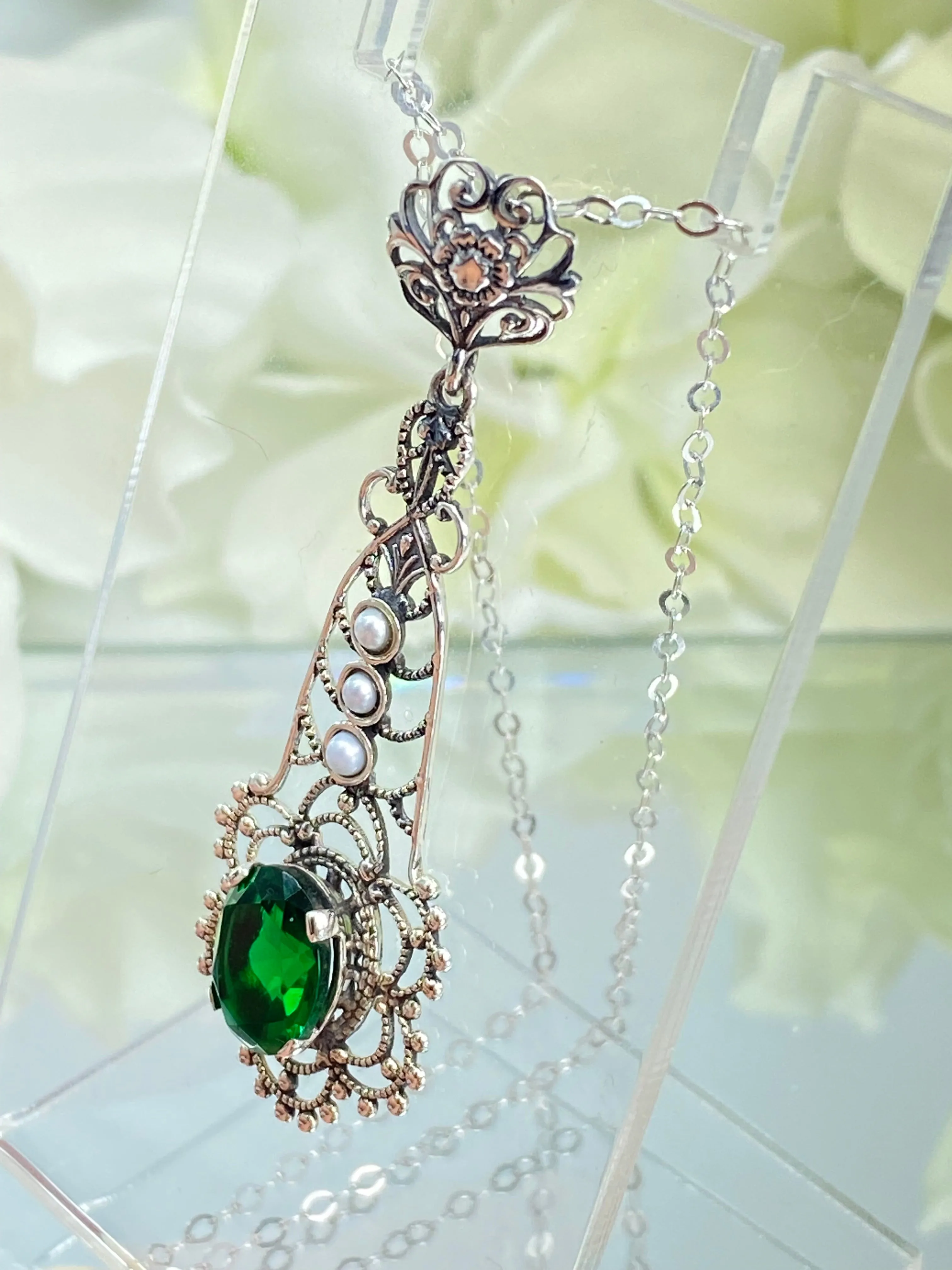 Lavaliere Pendant, Green Emerald Necklace #P17