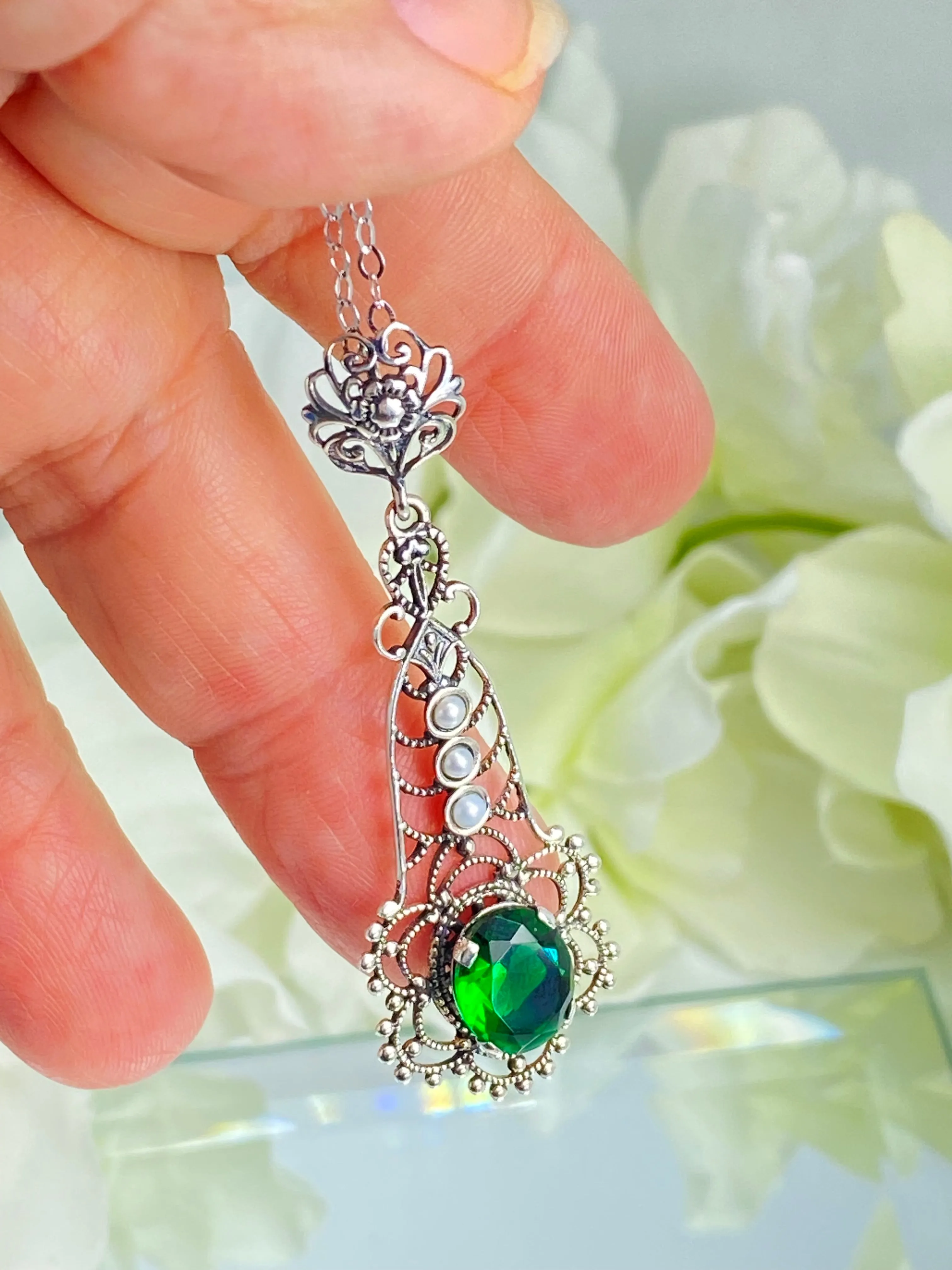 Lavaliere Pendant, Green Emerald Necklace #P17