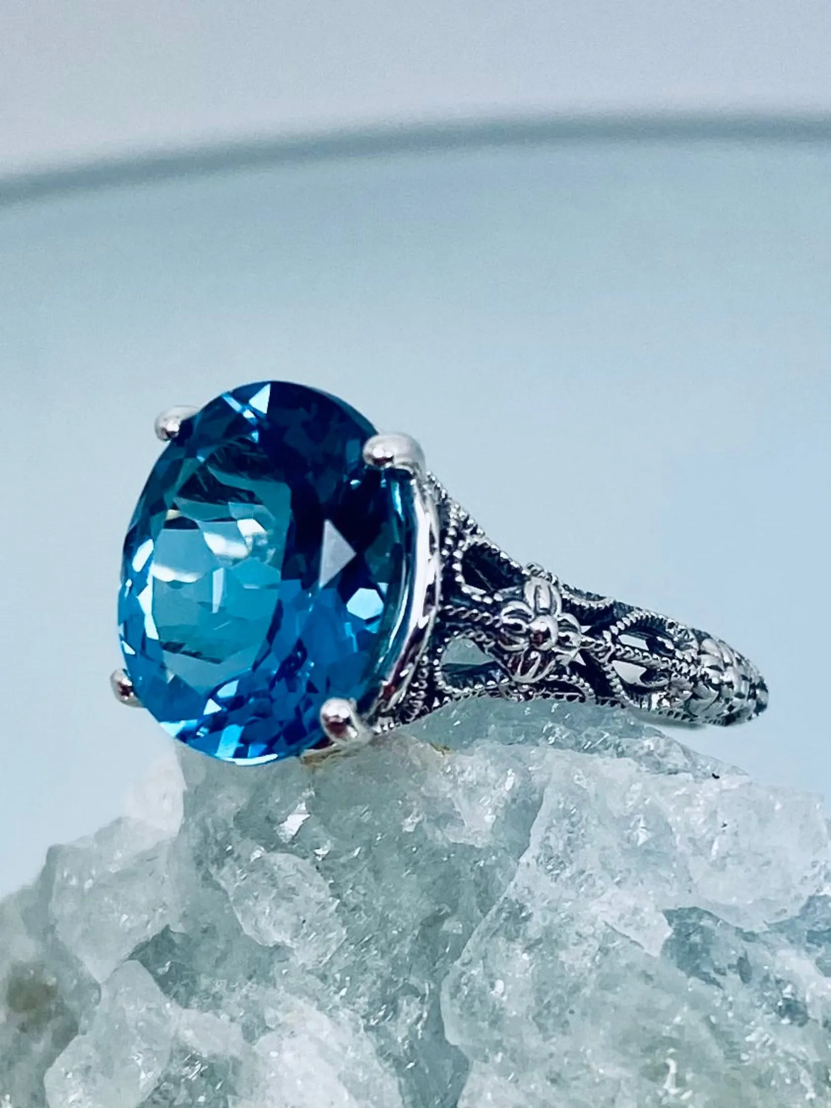Natural London Blue Topaz Ring, Medieval Floral Filigree, Oval Gem, Vintage Jewelry, D173