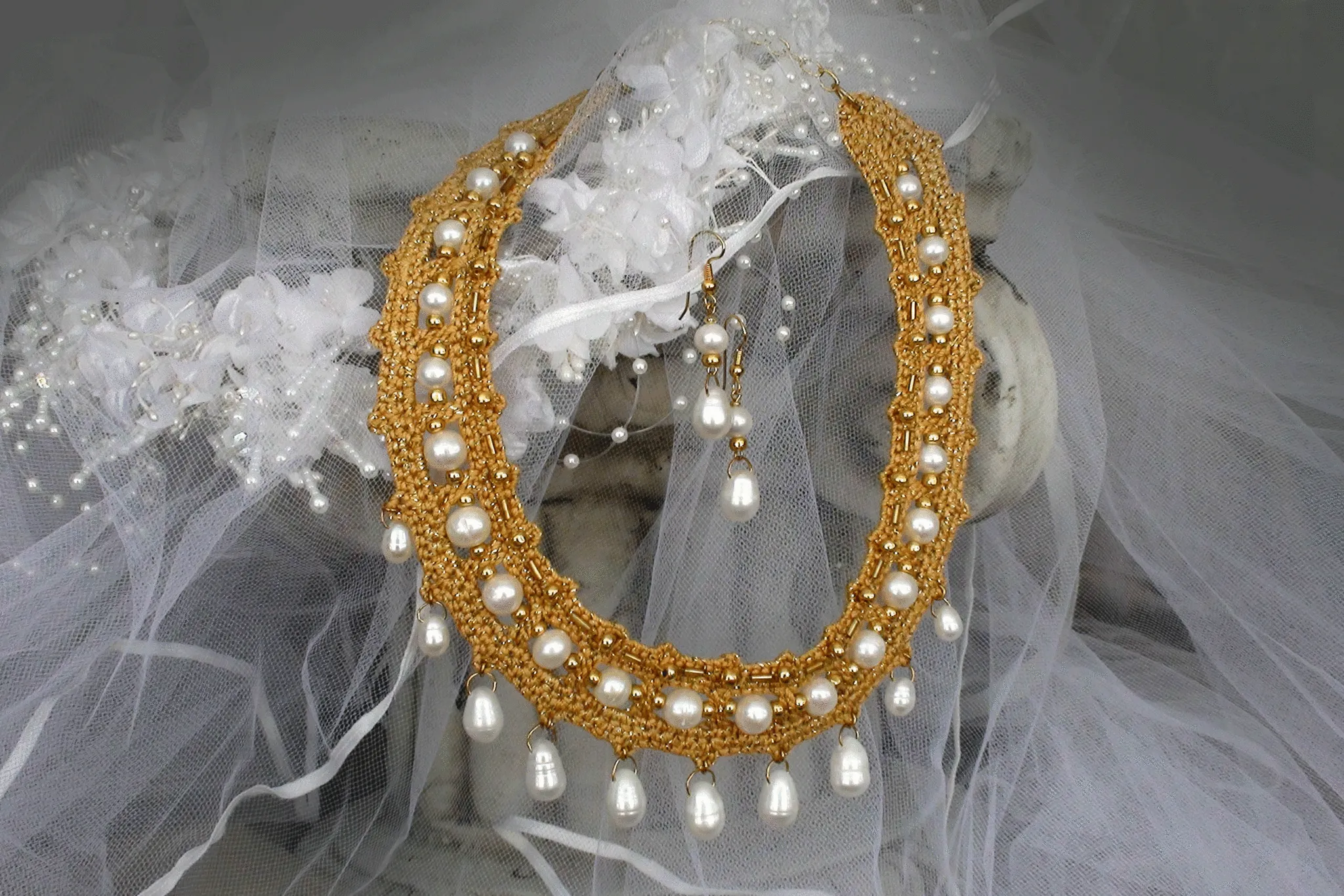 Nested Pearls / Designer Jewelry Gold Necklace Natural Pearls Hypoallergenic Jewelry Most Popular Jewelry Gift For Women