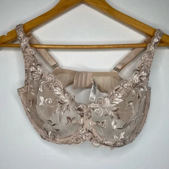 NWOT Soma Sensuous Lace embroidered Unlined Underwire bra Champagne Size…
