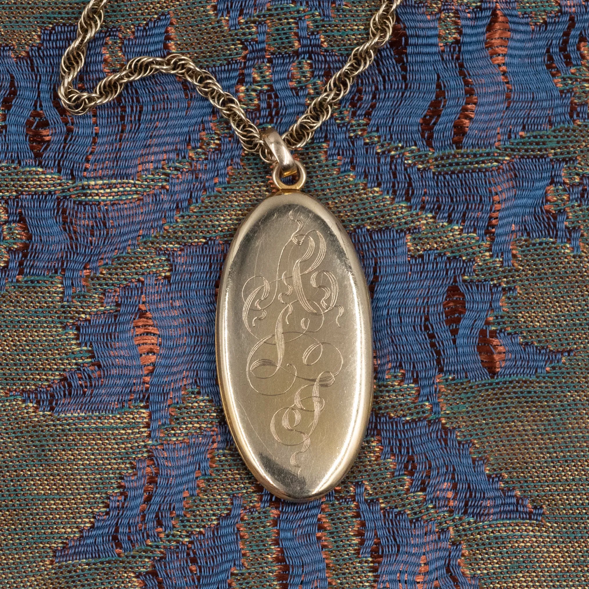 Ornate Victorian Oval Locket c. 1880s