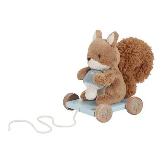 Pull-along Squirrel by Little Dutch