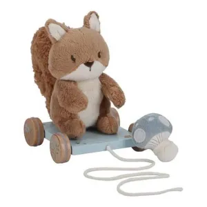 Pull-along Squirrel by Little Dutch