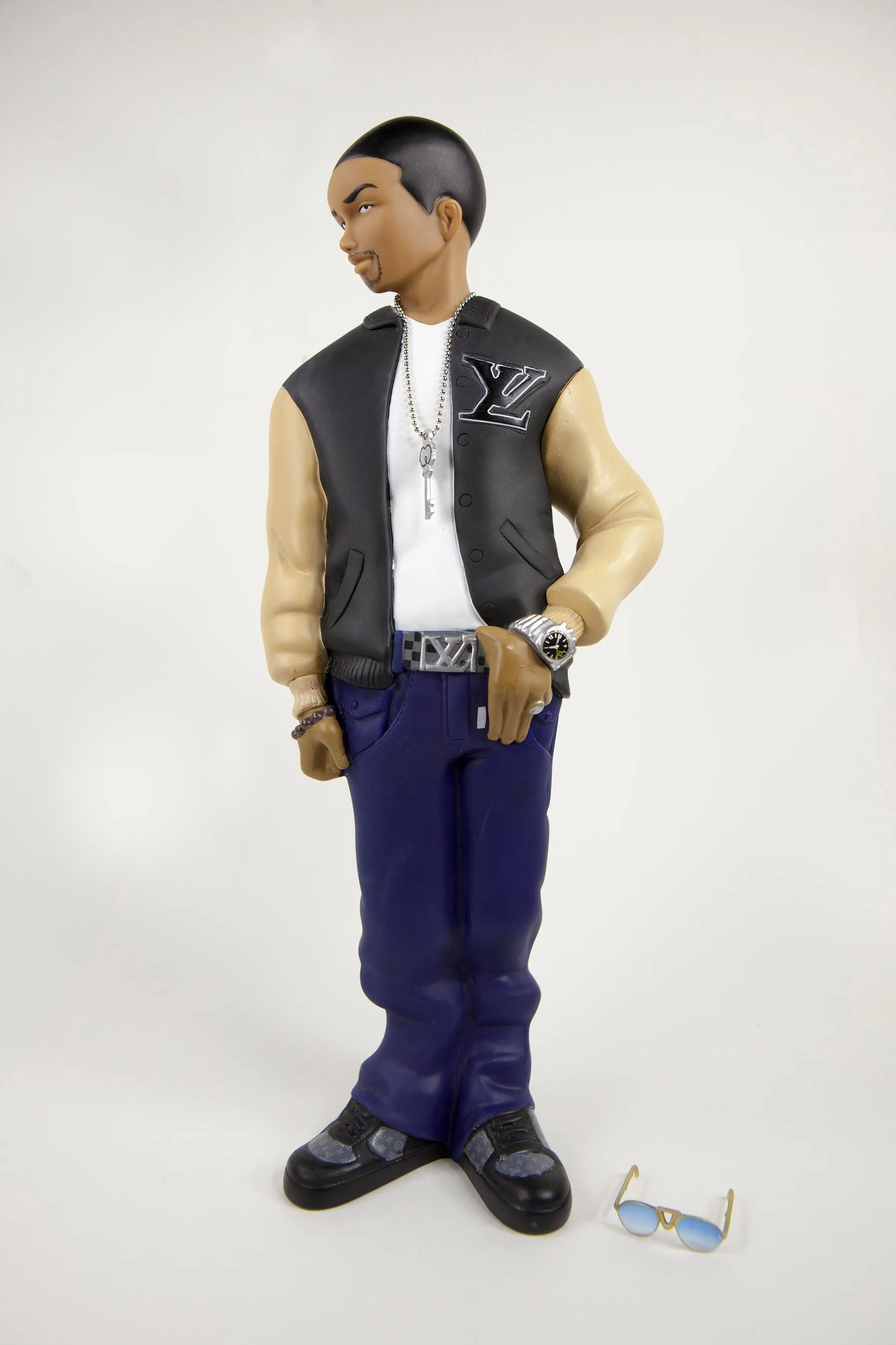 "LV" COLLECTIBLES TOY BY TRAMP