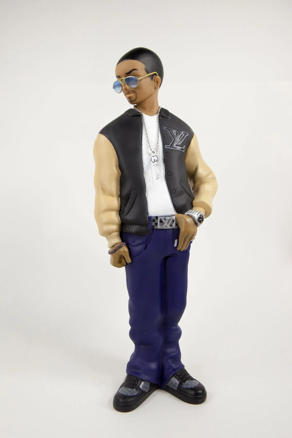 "LV" COLLECTIBLES TOY BY TRAMP