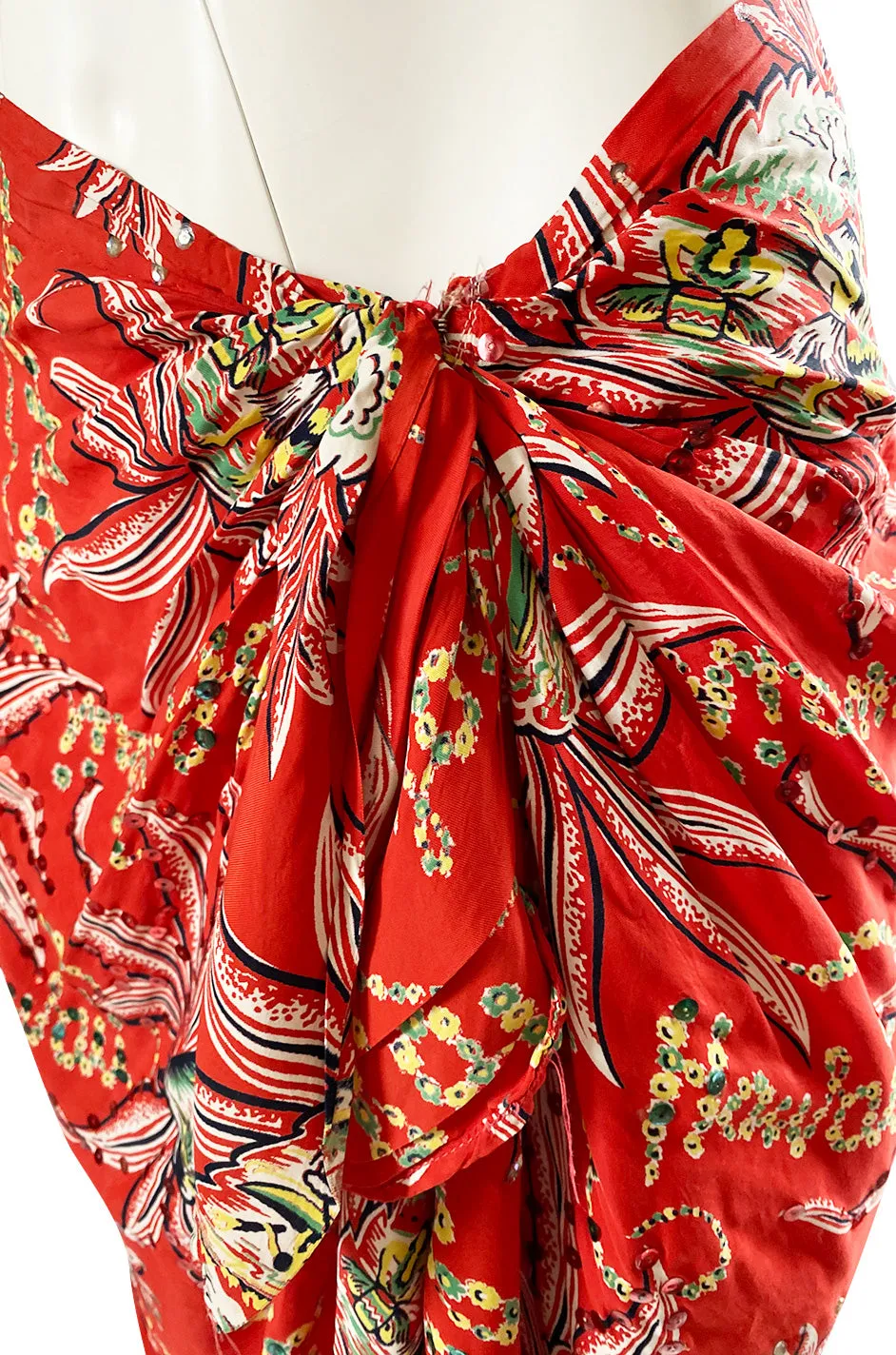 Rare 1930s 1940s Hawaiian Novelty Print Sarong & Halter Set w Fused Sequins