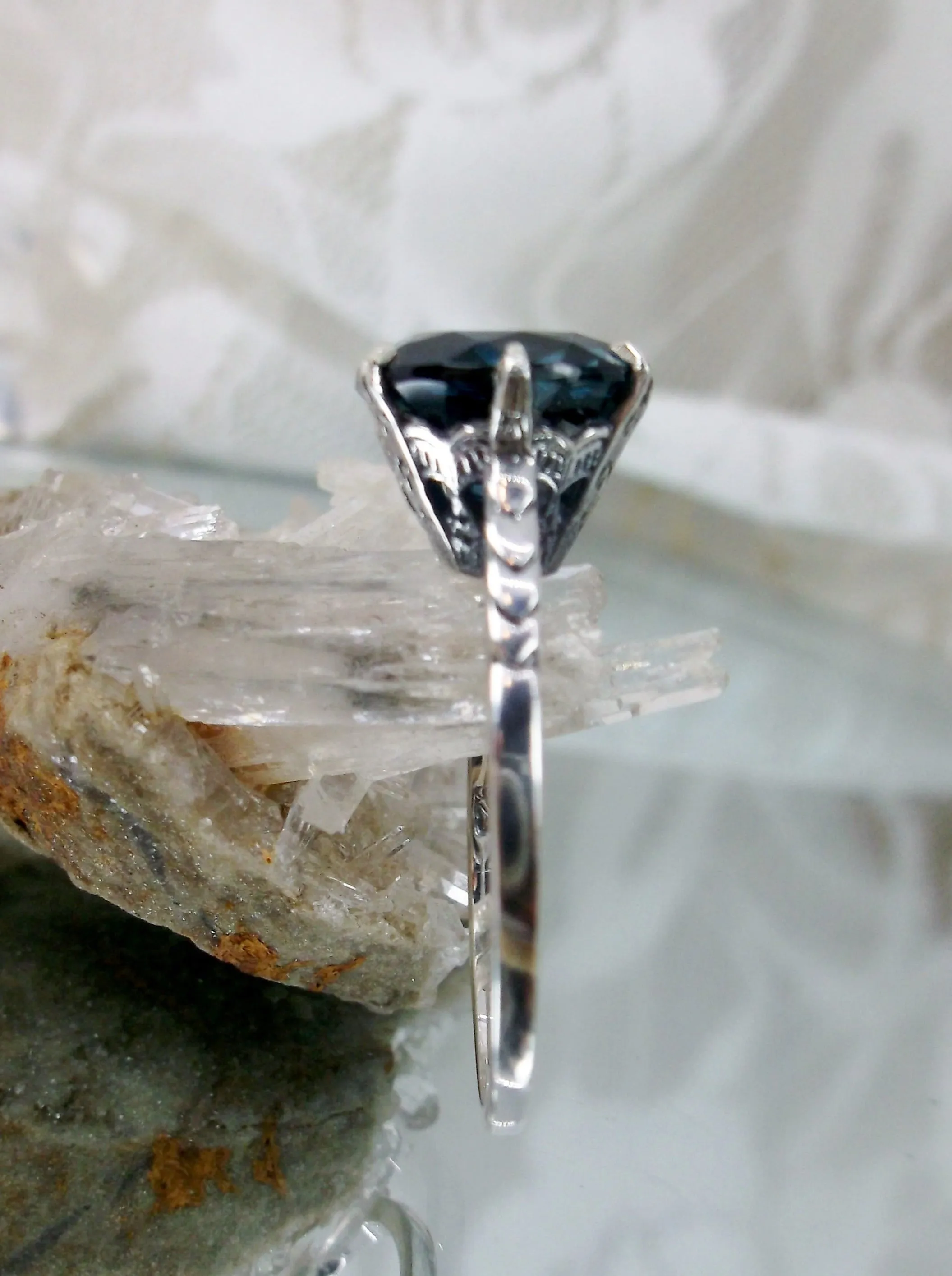 Topaz Ring, Natural London Blue Solitaire, Classic Jewelry #D37z