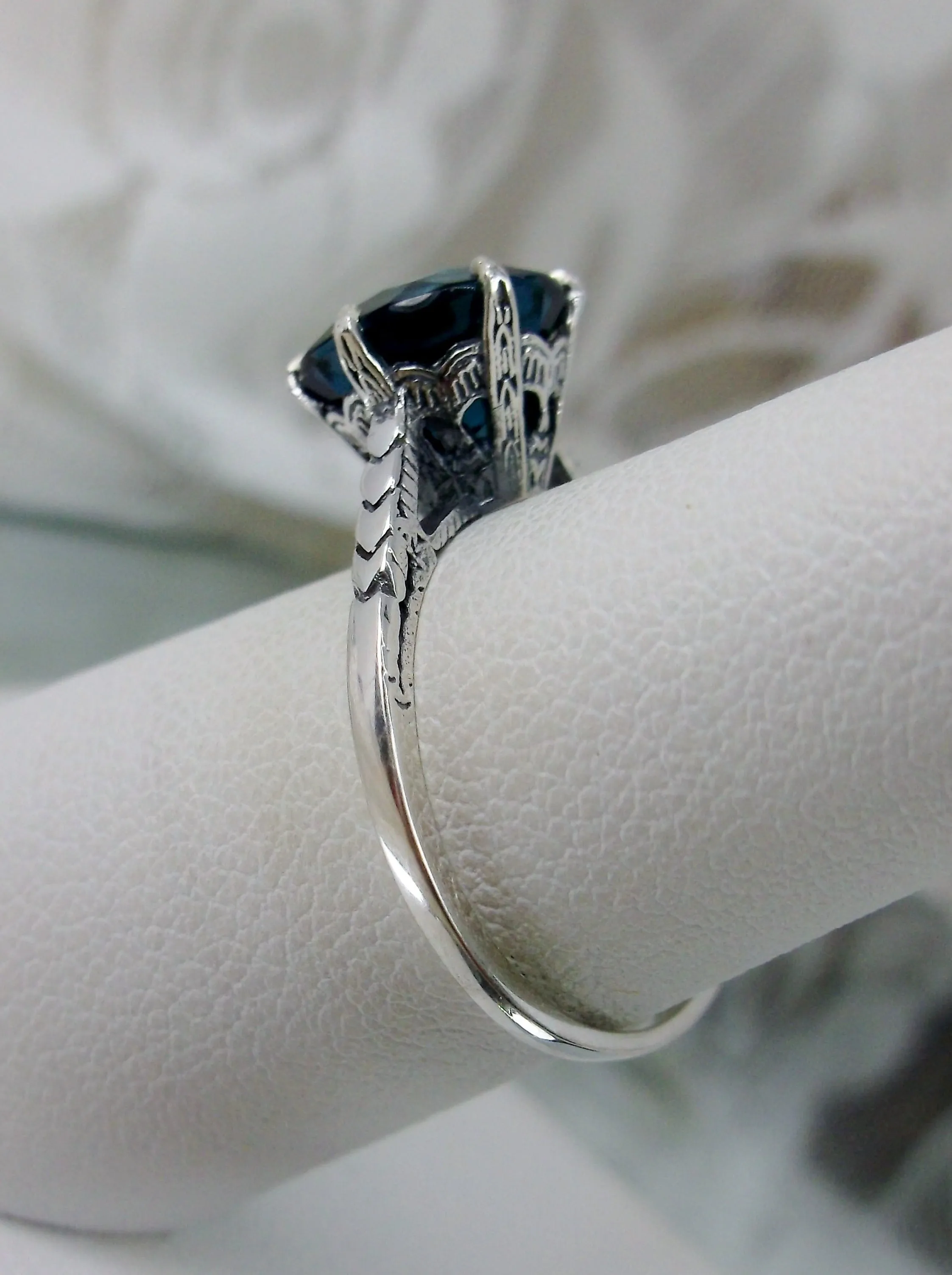 Topaz Ring, Natural London Blue Solitaire, Classic Jewelry #D37z