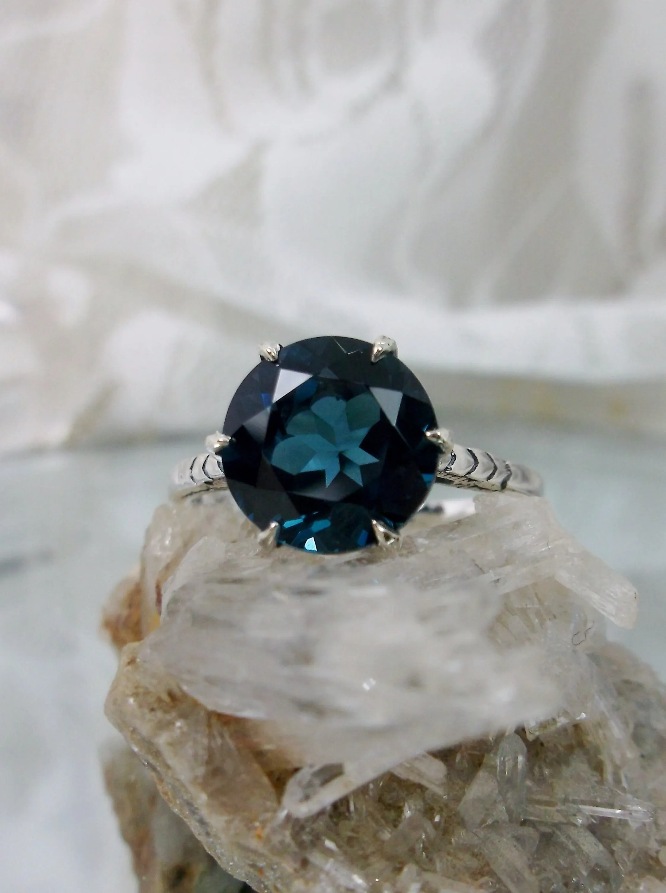 Topaz Ring, Natural London Blue Solitaire, Classic Jewelry #D37z