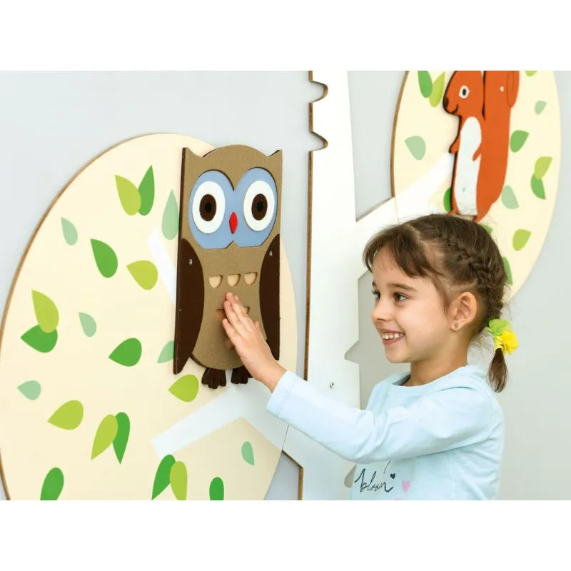 Tree and Friends Wall Decor