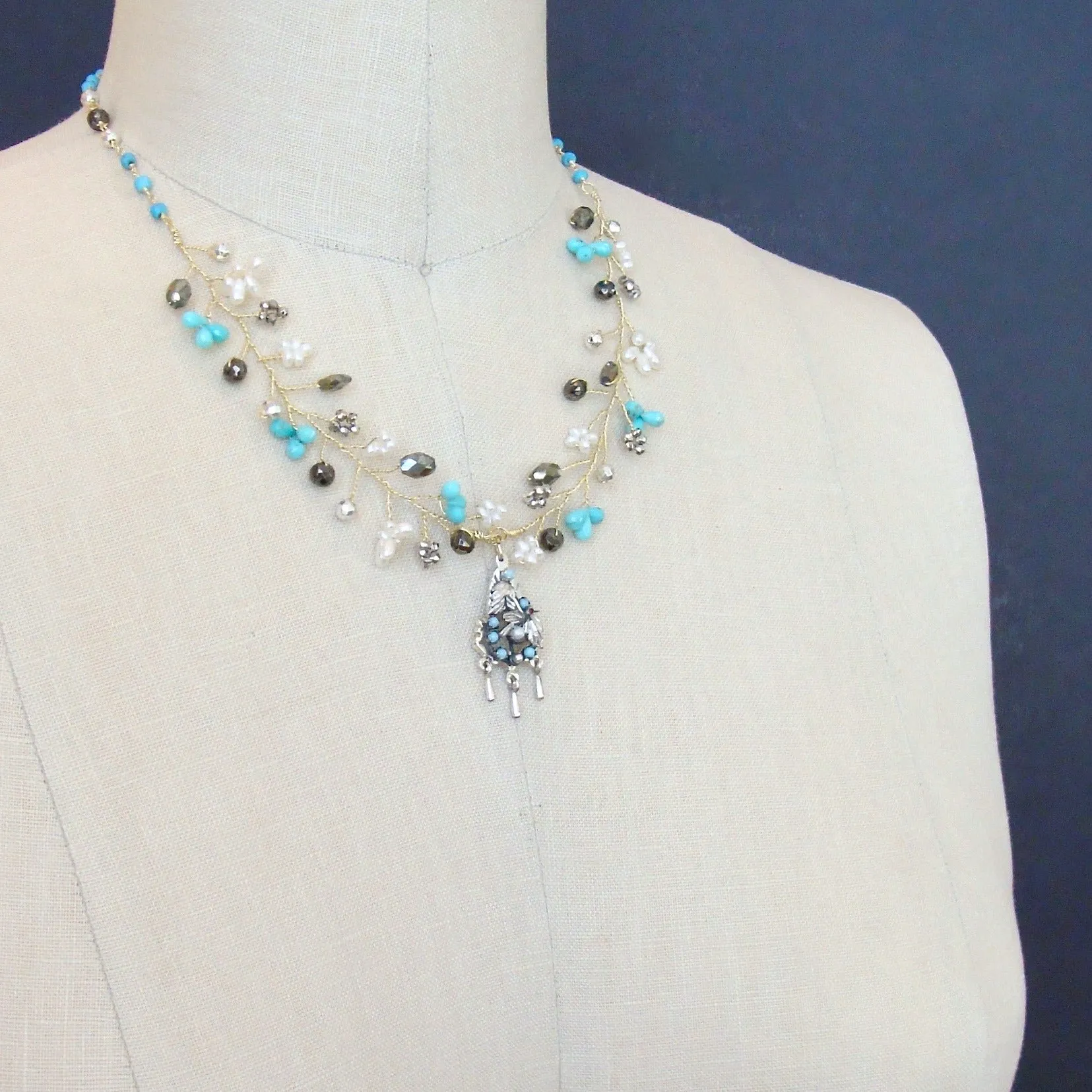 Turquoise Pyrite Pearls Pajaritos Pendant Necklace -  Pajaritos Flora Necklace
