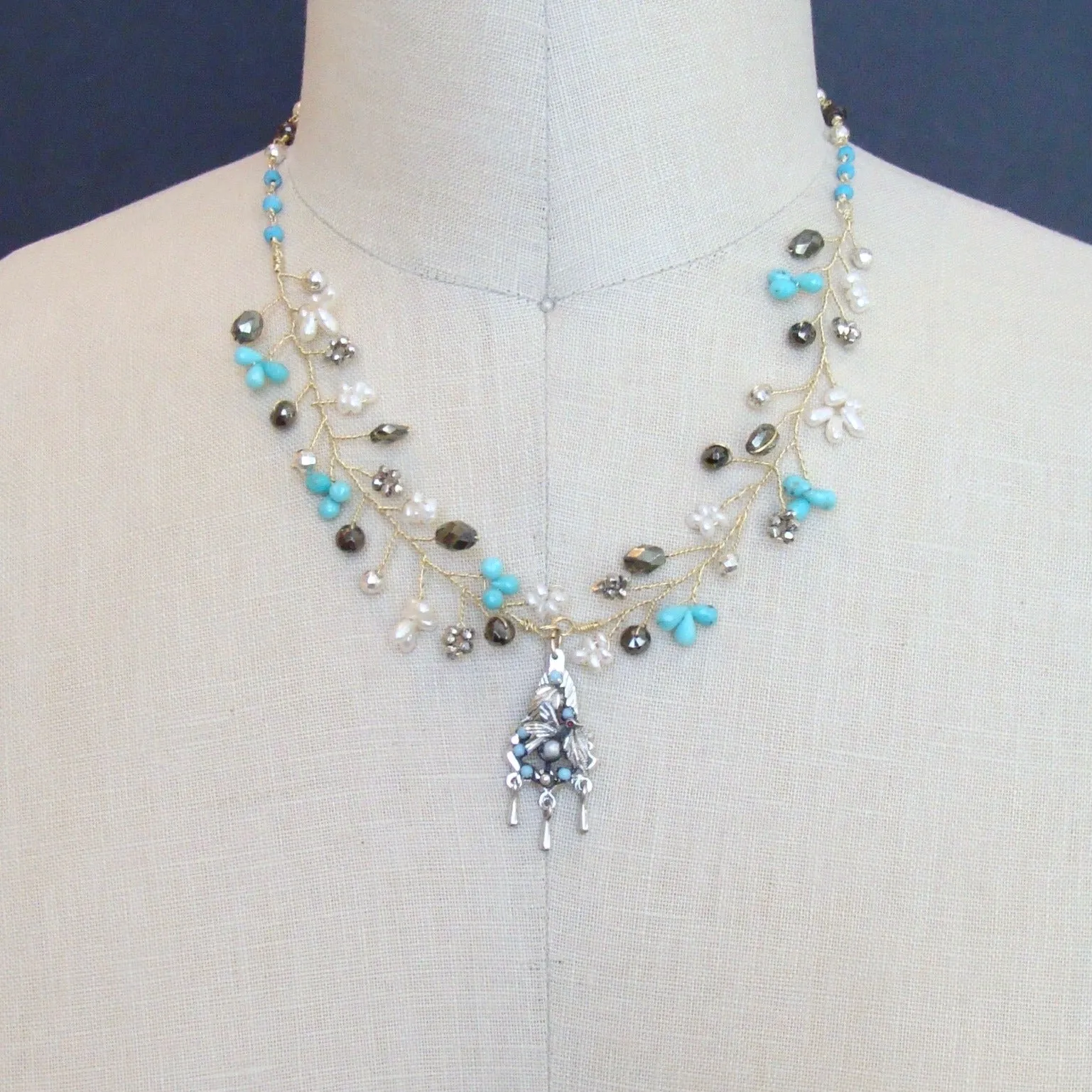 Turquoise Pyrite Pearls Pajaritos Pendant Necklace -  Pajaritos Flora Necklace