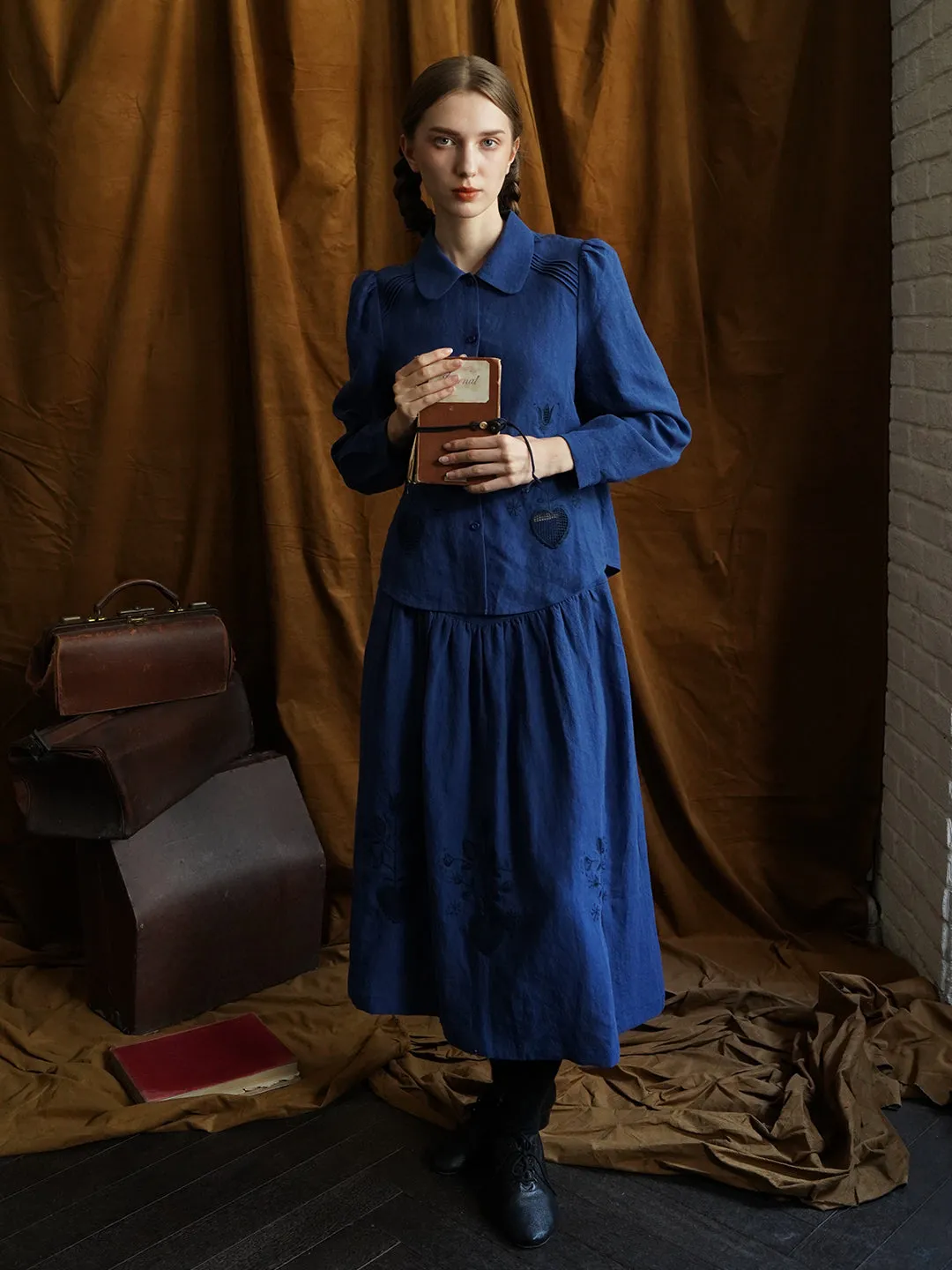 Unlogical Poem Victorian style Floral Embroidered Pleated Blue Hemp Shirt