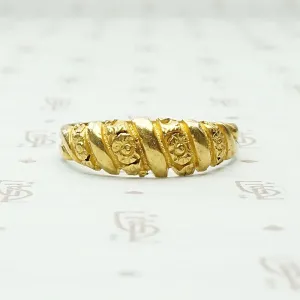 Unusual Twisted Gold Band with Flowers & Facets