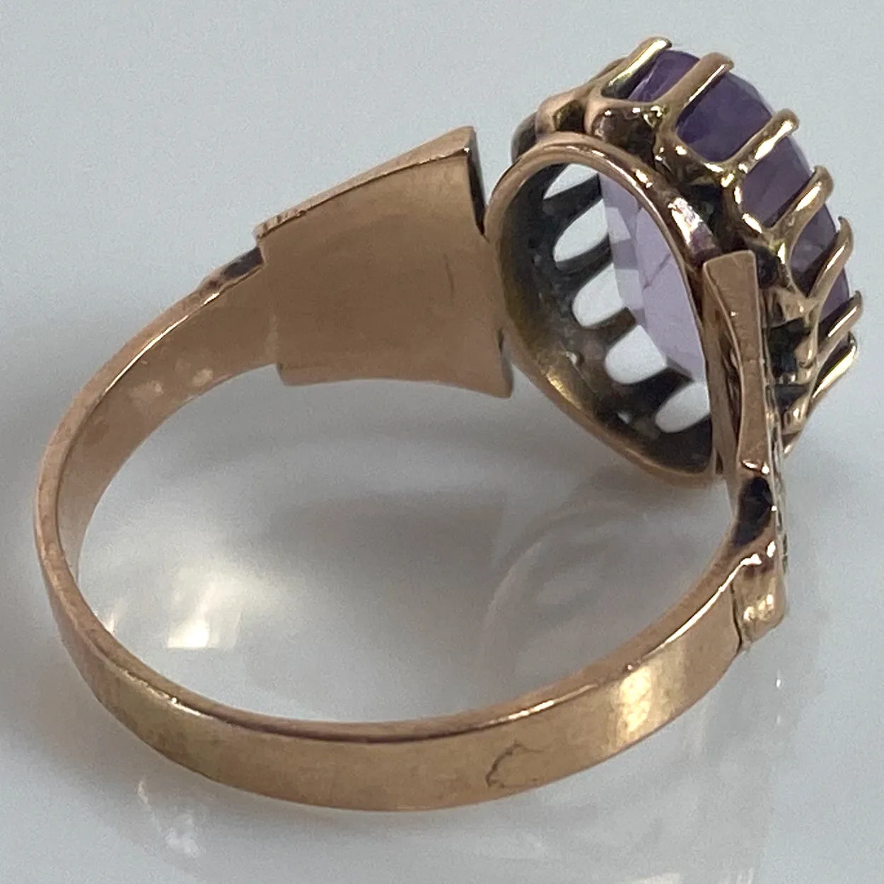 Victorian 14 Karat Yellow Gold and Amethyst Lady's Ring