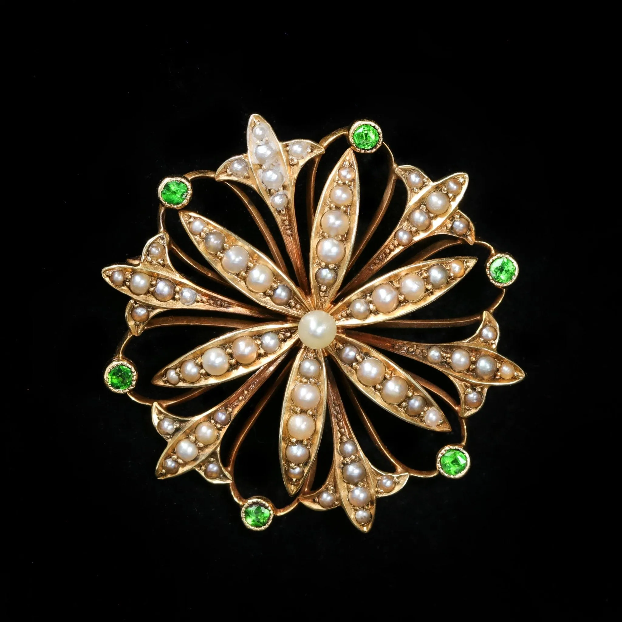 Victorian 15K Yellow Gold, Garnet, and Pearl Brooch