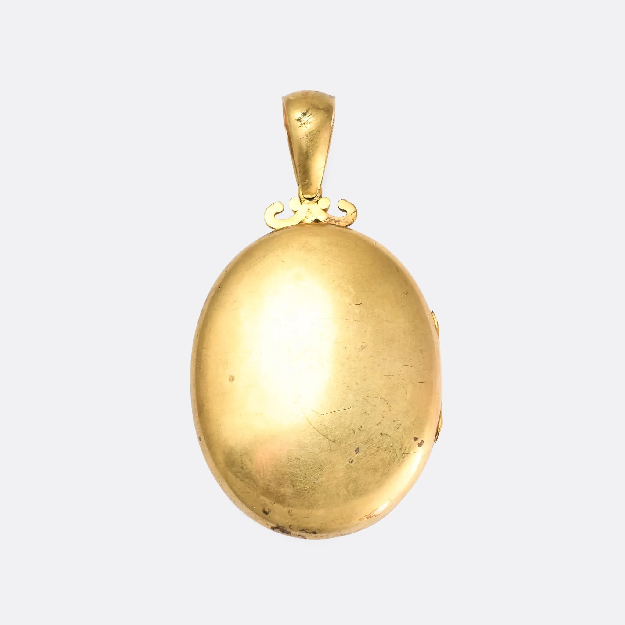 Victorian 18k Gold Grape Leaf Locket
