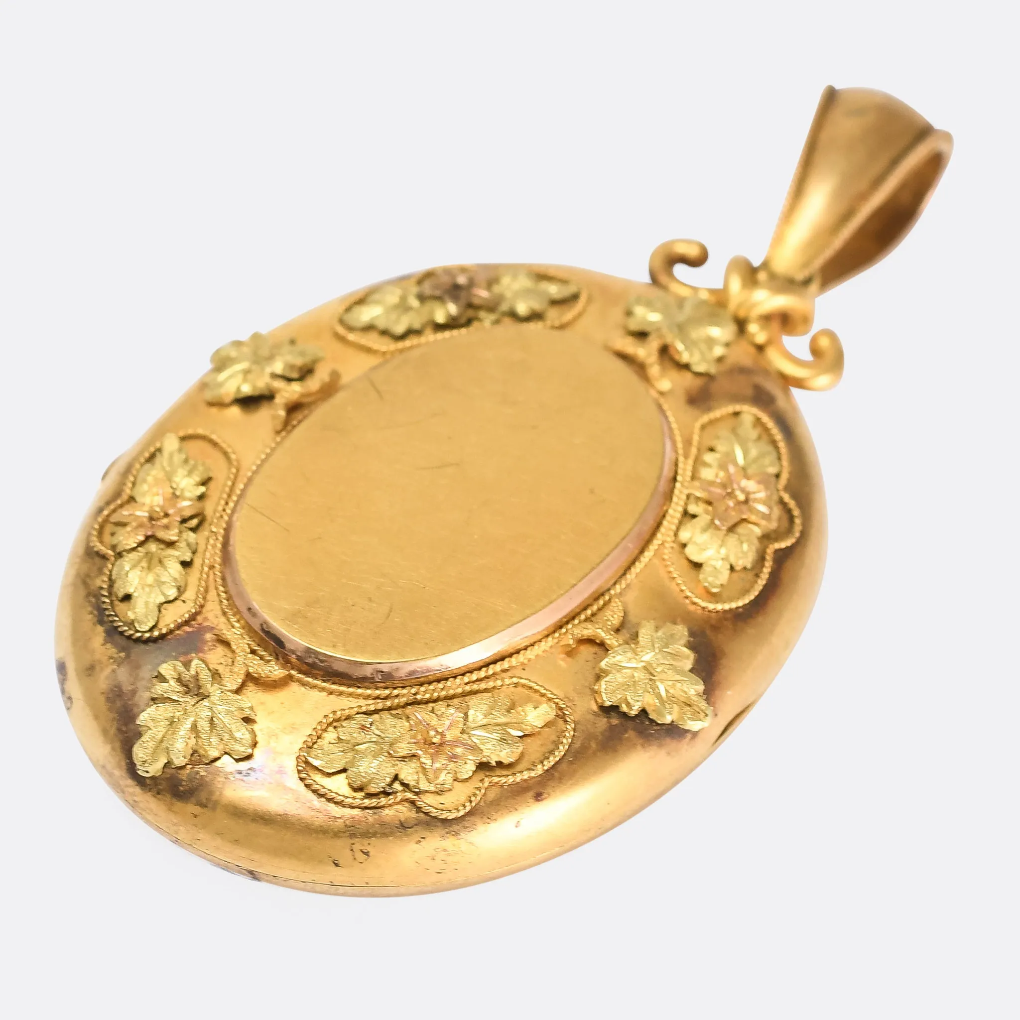 Victorian 18k Gold Grape Leaf Locket