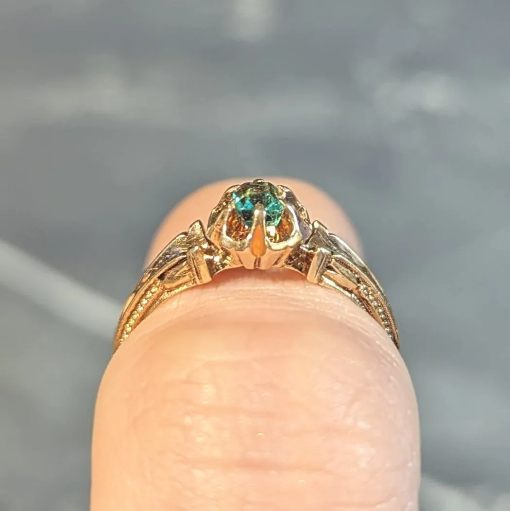 Victorian Emerald 18 Karat Yellow Gold Belcher Set Buttercup Antique Ring