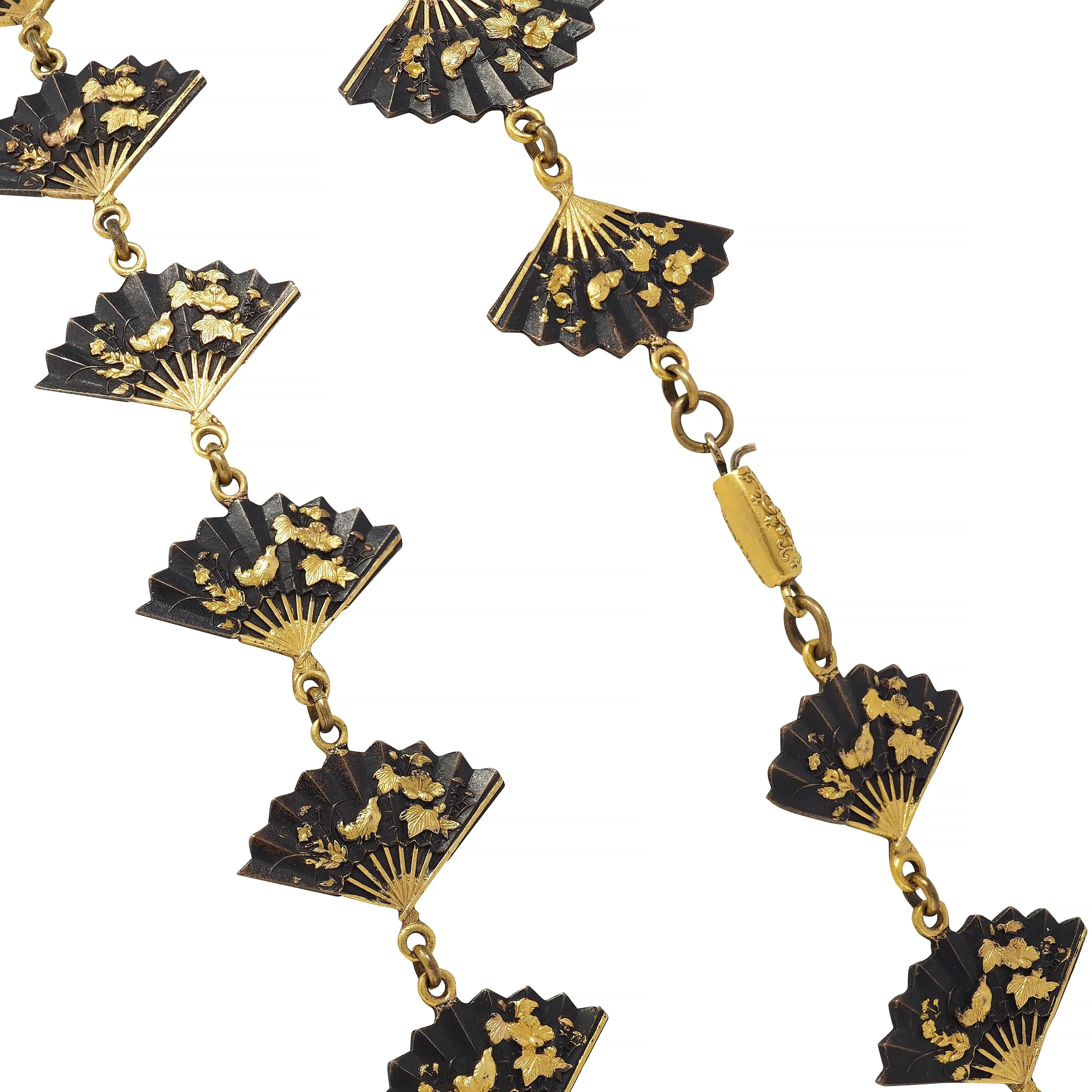 Victorian Shakudo 14 Karat Yellow Gold Antique Japanese Fan Link Sautoir Necklace