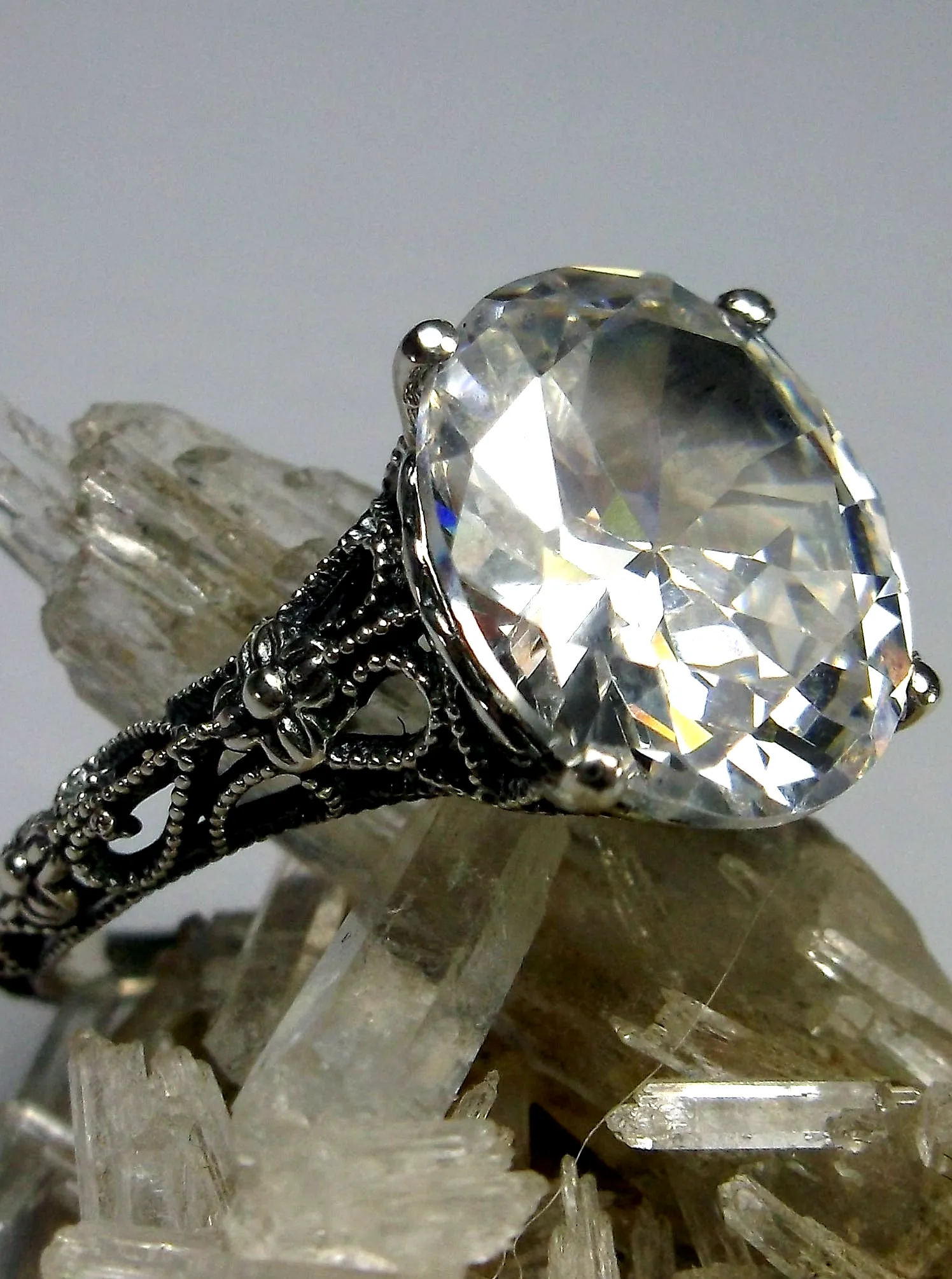White CZ Ring, Medieval Floral Filigree, Oval CZ Gem, Vintage Jewelry, D173